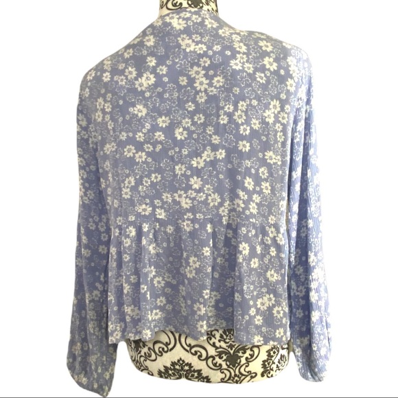 HIPPIE ROSE LONG SLEEVE LIGHT BLUE FLORAL BLOUSE WOMENS SIZE XL - Picture 2 of 9